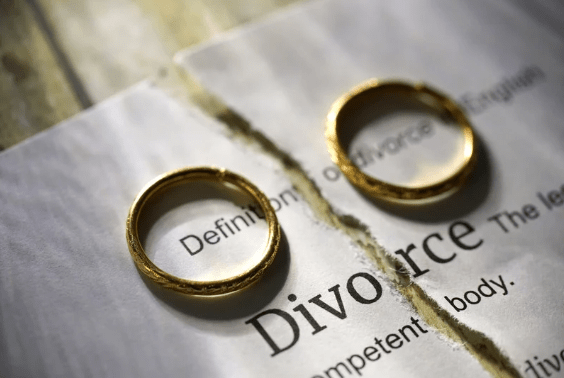 Divorced Spouses and Military Benefits